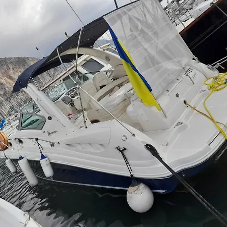 Yacht 보트호텔 *