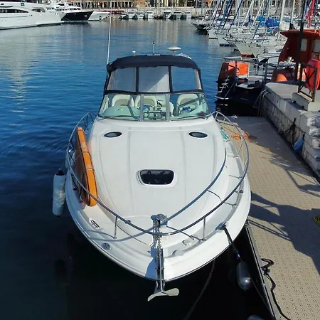 보트호텔 Yacht 니스